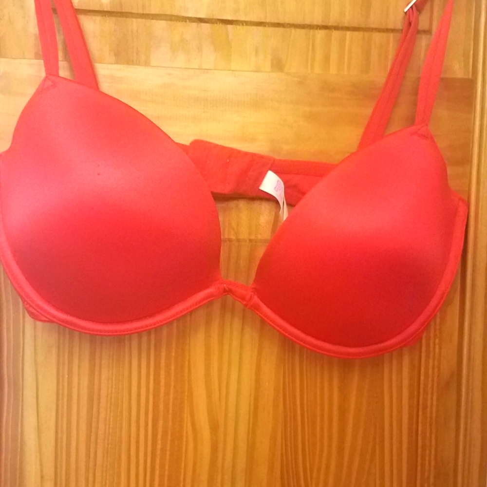 Victoria's secret pink bra